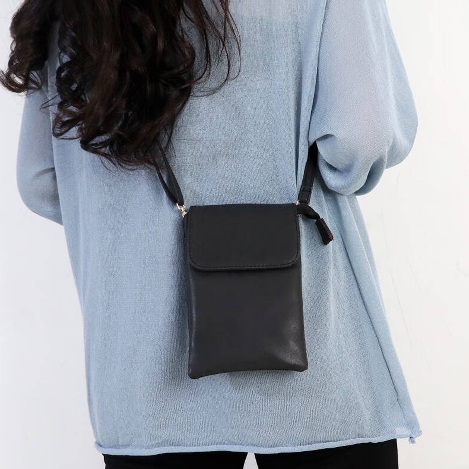 Adjustable Phone Pouch, Light & Secure